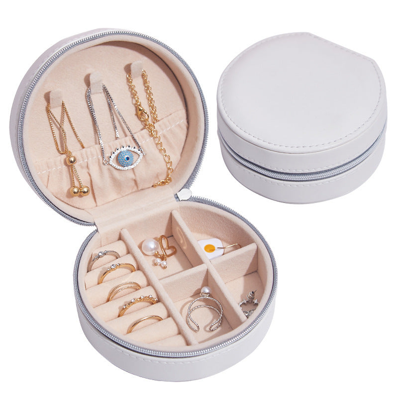 💍 Astuces pour ne plus perdre vos bijoux en déplacement