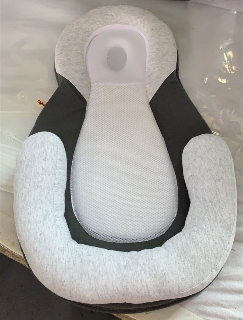 Lit de voyage pliant portable pour nouveau né