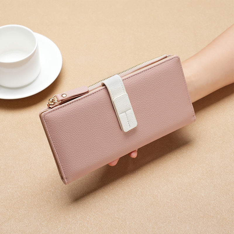 Grand porte feuille pour femme.